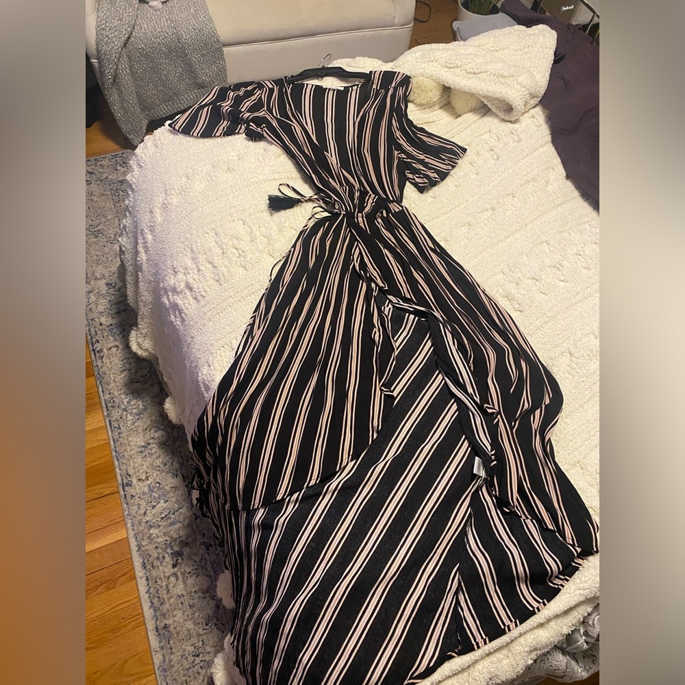 WRAP DRESS | brown and black wrap dress size M